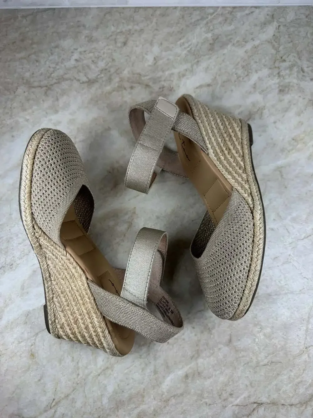 Me Too Blair Espadrille Wedge Sandals Gold Metallic Knit Womens 8.5 M